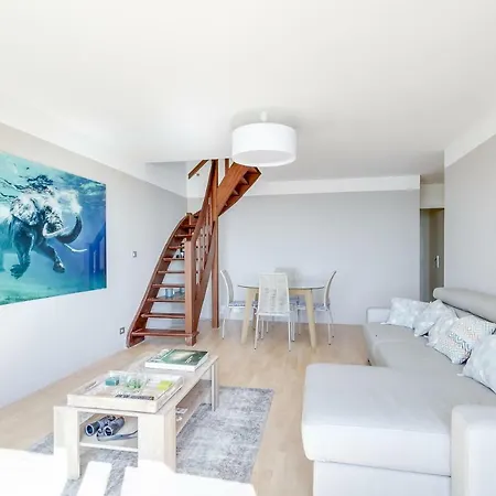 Apartment Duplex With Sea View And Roof Terrace
