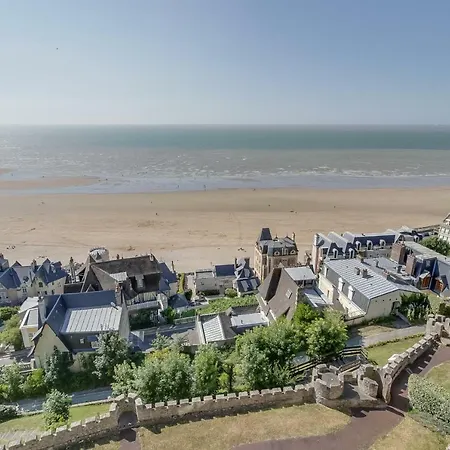 Duplex With Sea View And Roof Terrace *