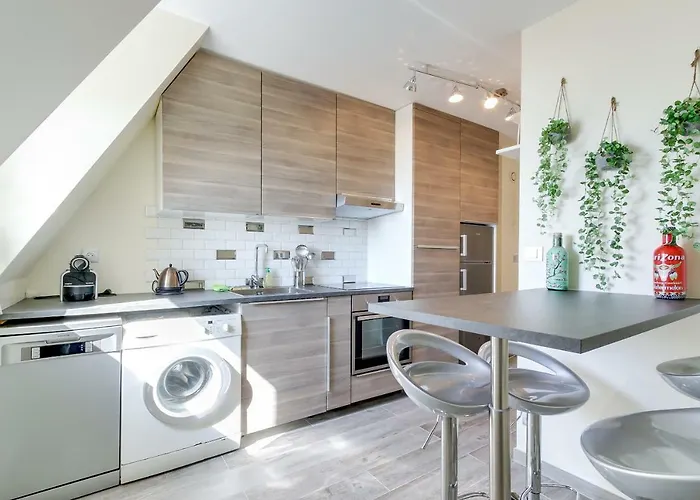 Apartment Duplex With Sea View And Roof Terrace *