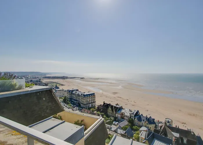 Duplex With Sea View And Roof Terrace Apartment